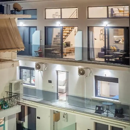 Bright & Elegant Loft In The Center דירה *